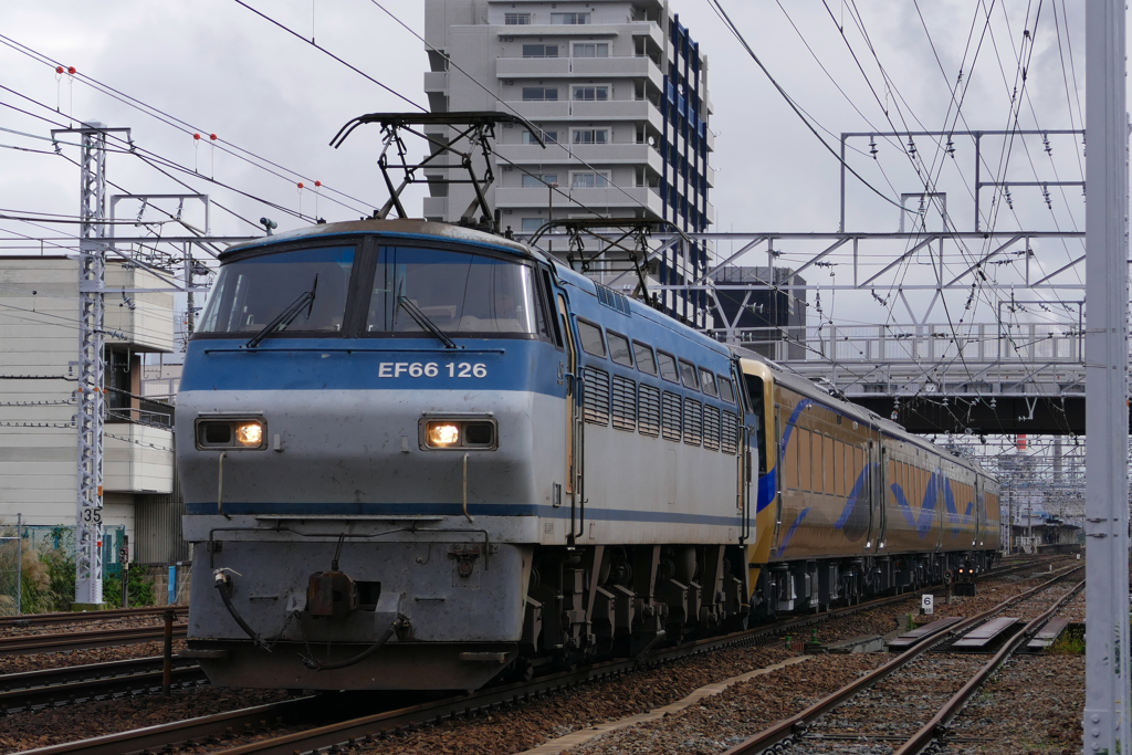 泉北高速12000系　甲種　EF66-126