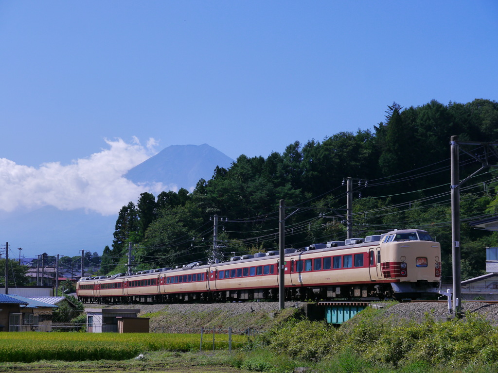 ホリデー快速富士山