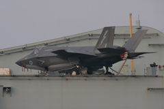 F35