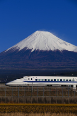12.17の富士山と700系