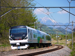 あずさと甲斐駒ケ岳