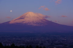 月と富士山