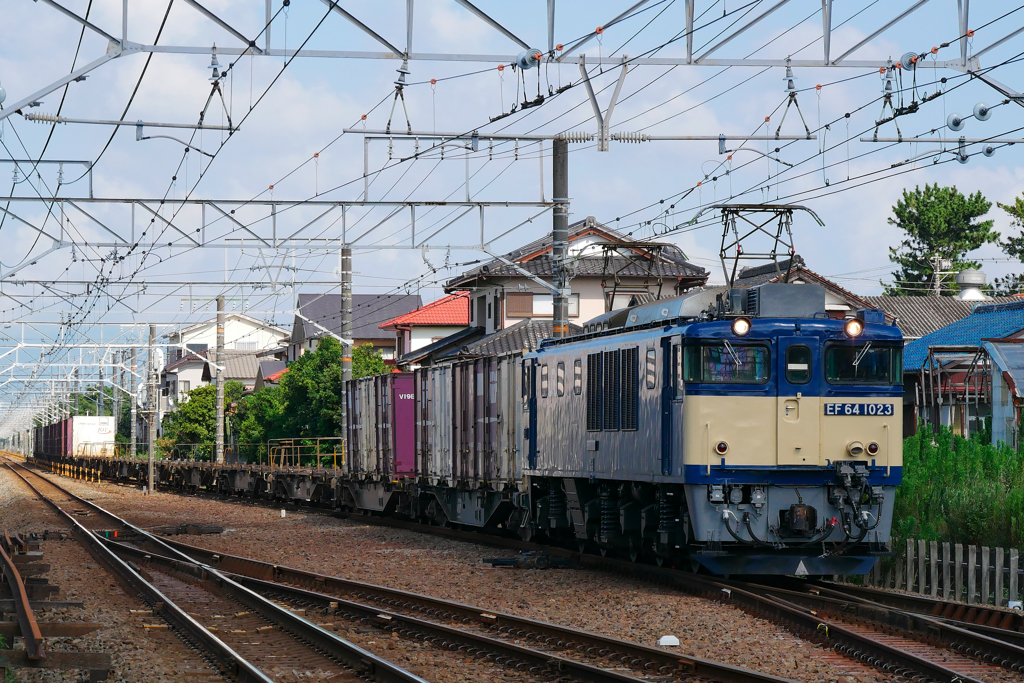 EF64-1023　3075レ