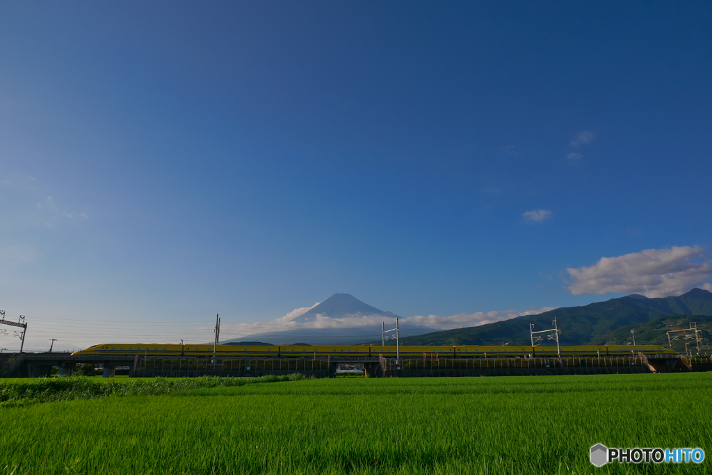 梅雨明け富士山とDY