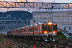 313系8000