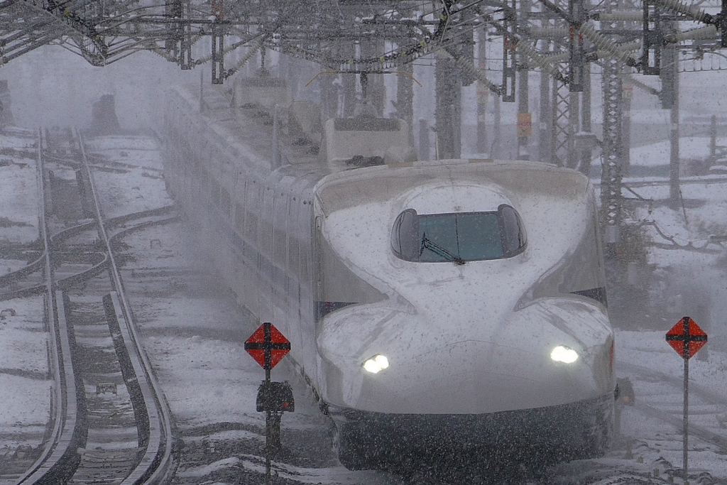 雪の米原駅