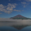 山中湖で富士山と　雲海