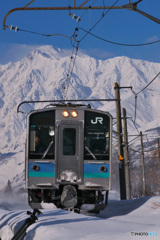 大糸線と五竜岳