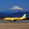静岡空港で富士山とFDA