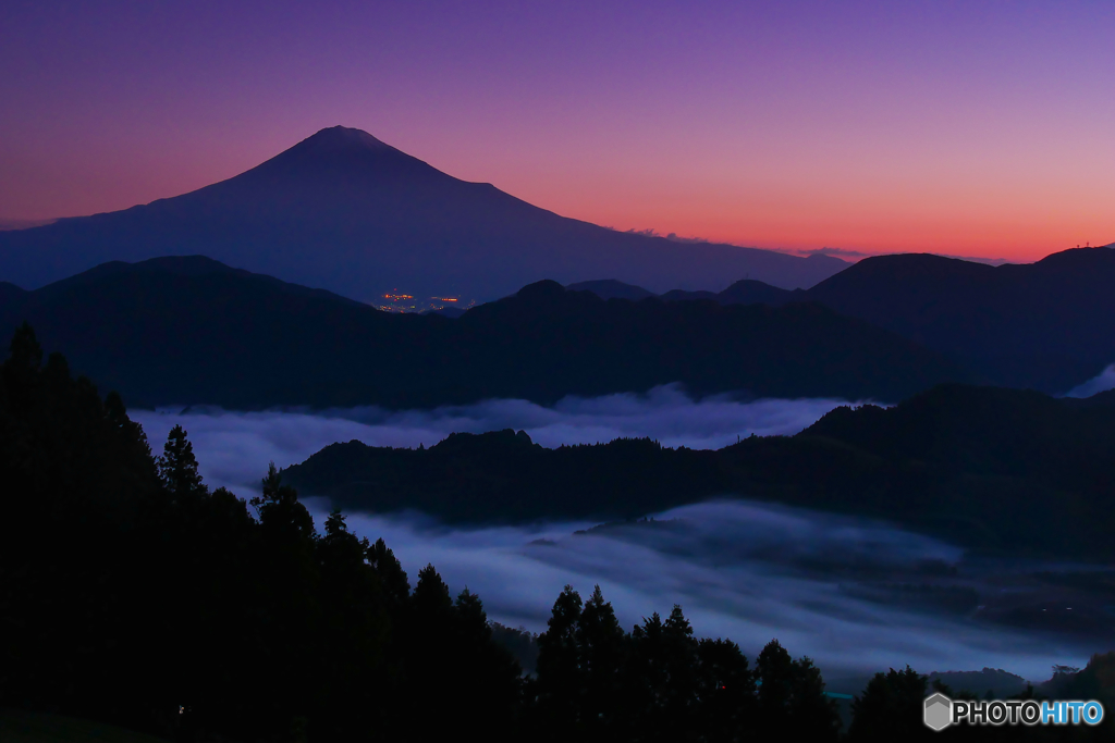 日の出前の雲海