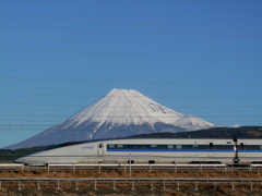 500系と富士山