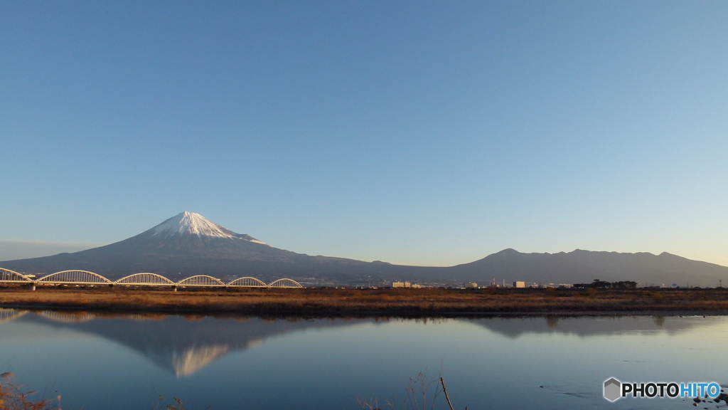 富士山水鏡