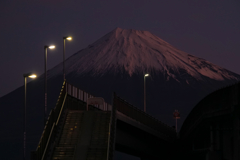 夜明けの富士山