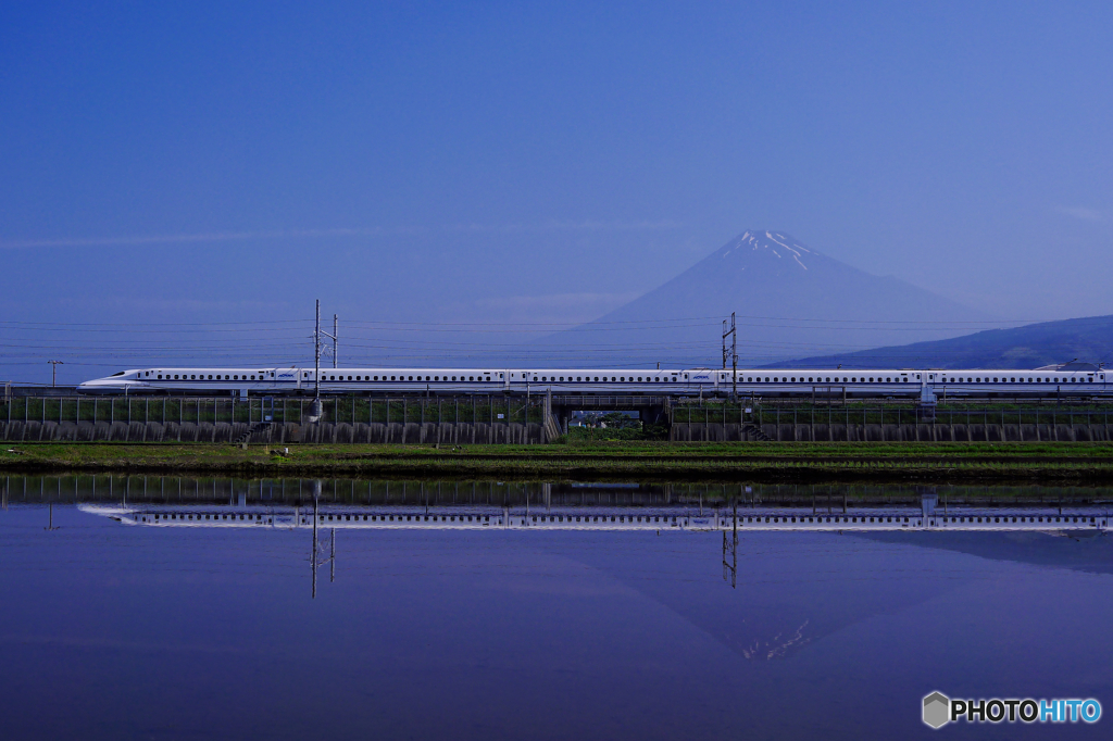 水鏡、Ｎ700系と富士山