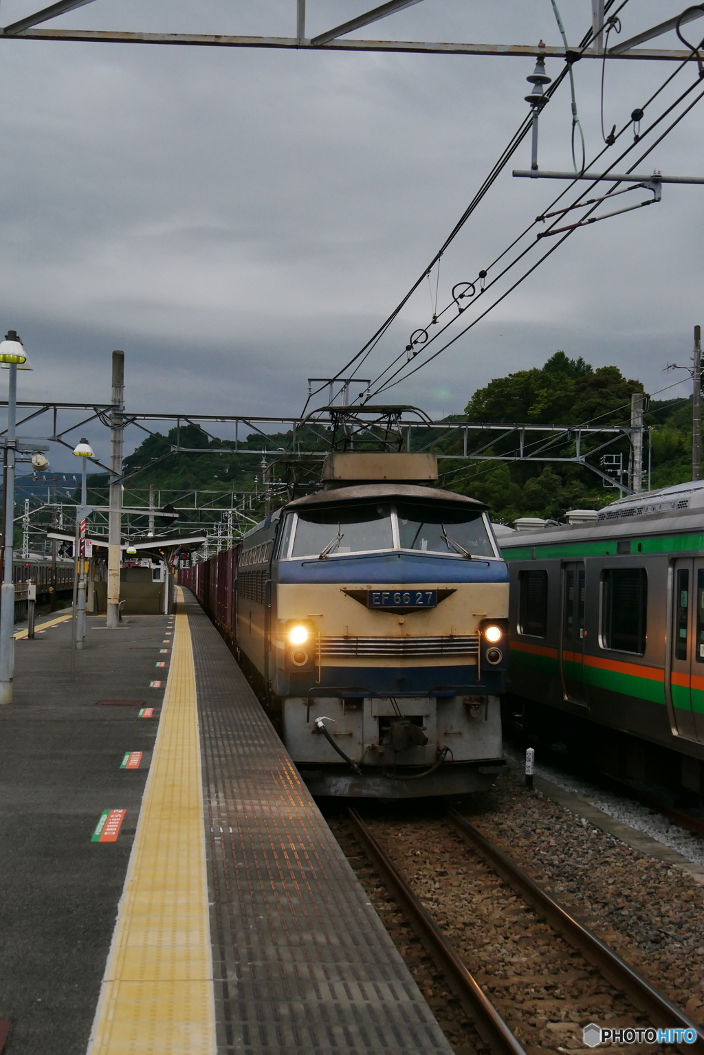 66レ　EF66-27