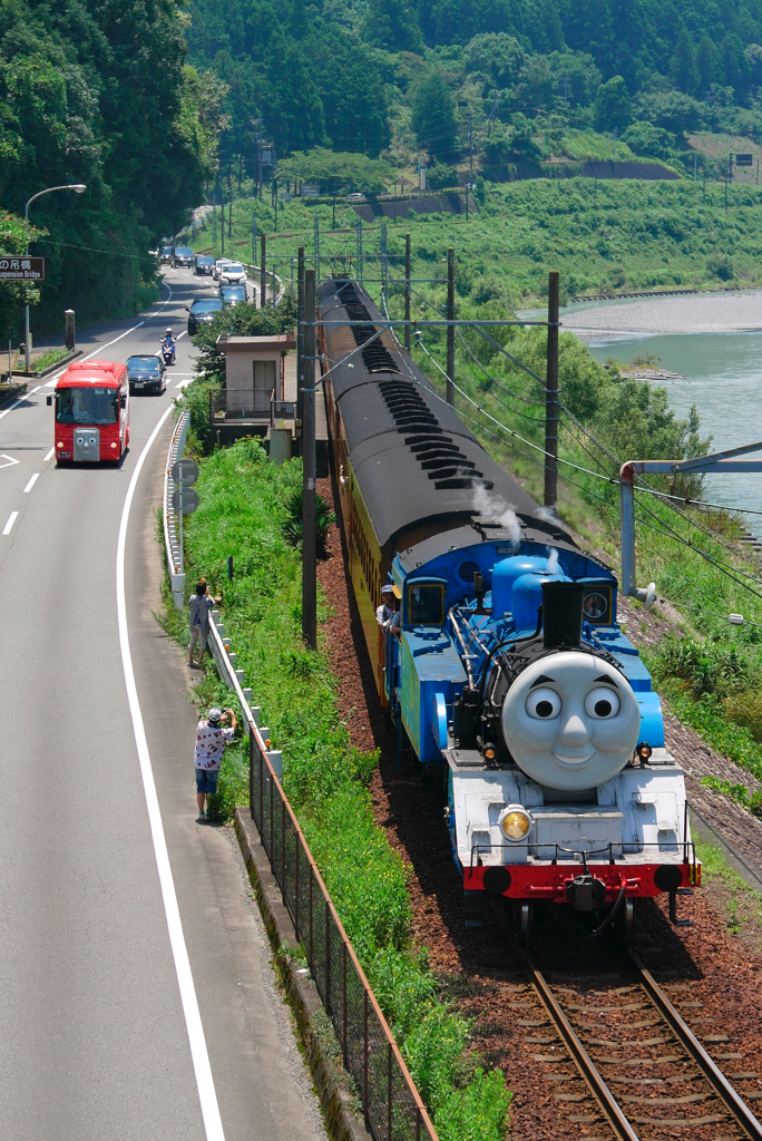 大井川鉄道　　きかんしゃトーマスとバーティ