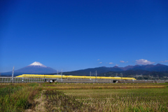 富士山とドクターイエロー