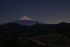月明かりに…富士山