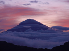 雲と富士山