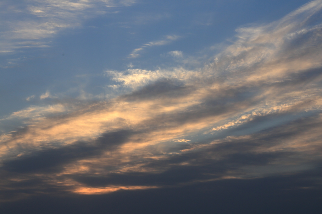 休日の空　15.05.05