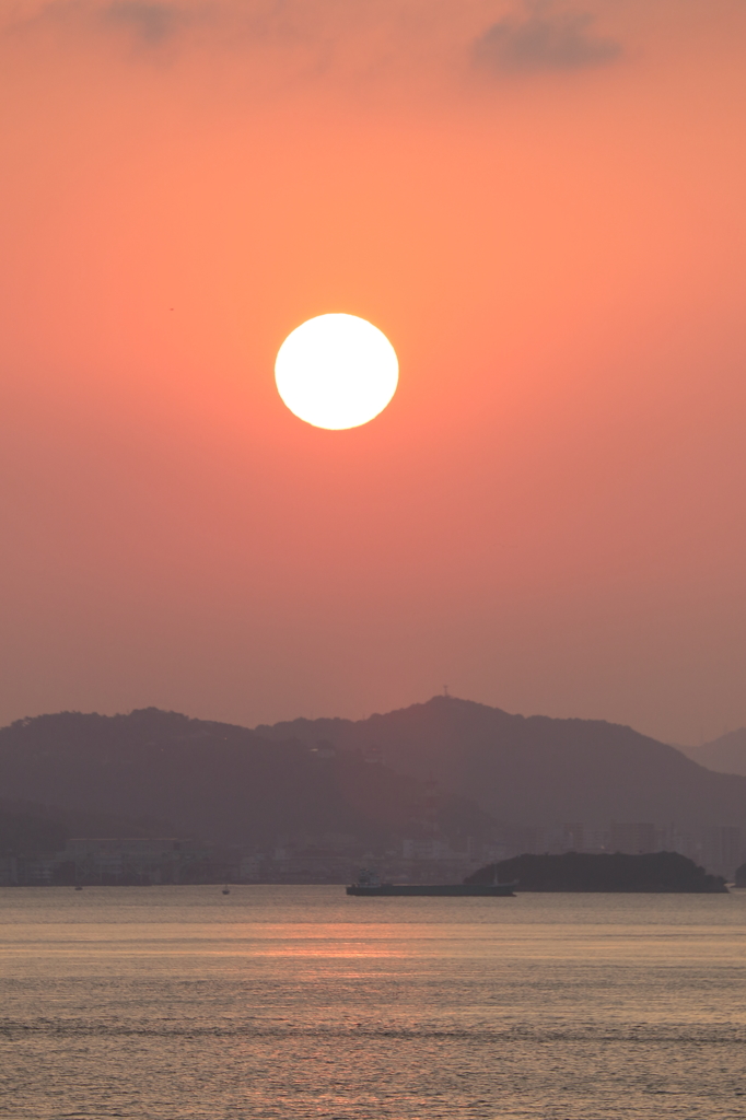 瀬戸内の朝 (2) 16.06.26