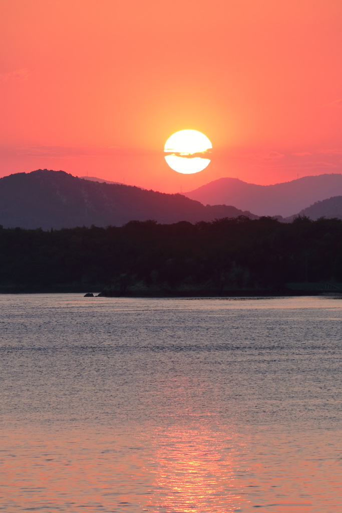瀬戸内の夜明け(2) 180504-870