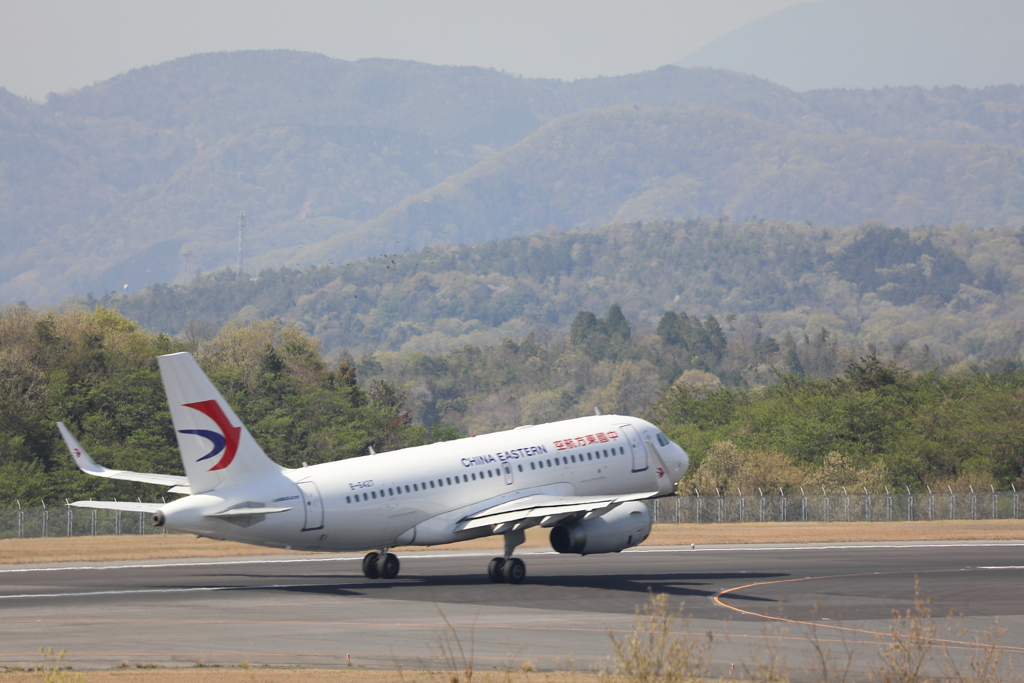 中国東方航空 Take Off  190418-152