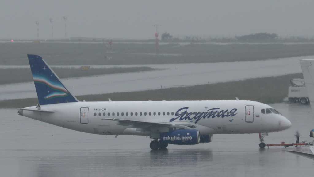 ヤフーツク航空機(1) A8438 170927-1