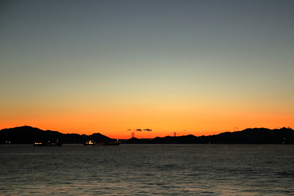 瀬戸内の朝 (2) 15.12.09