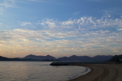 海水浴場の朝（６）