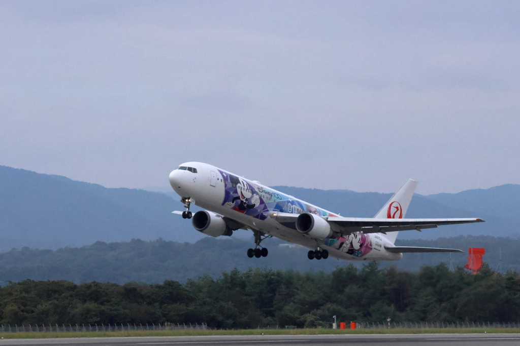 Disney  Jet  (4) 230926-633