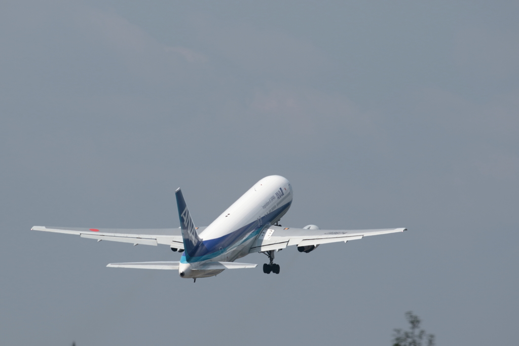 ANA take off  180918-394