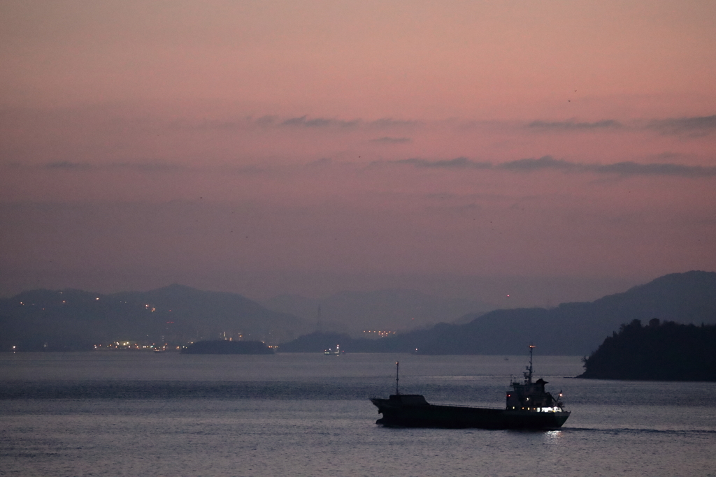 瀬戸内の朝  210121-589