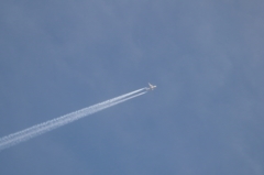 飛行機雲 15.05.22
