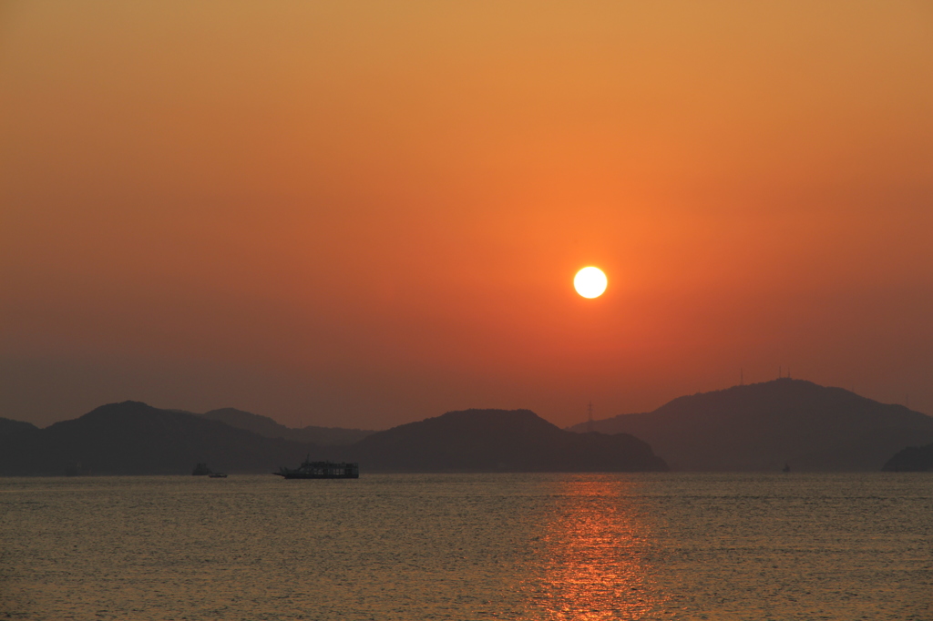 瀬戸内海の夜明け９月