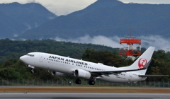 JAL take off 1020