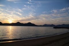 海水浴場の朝（５）