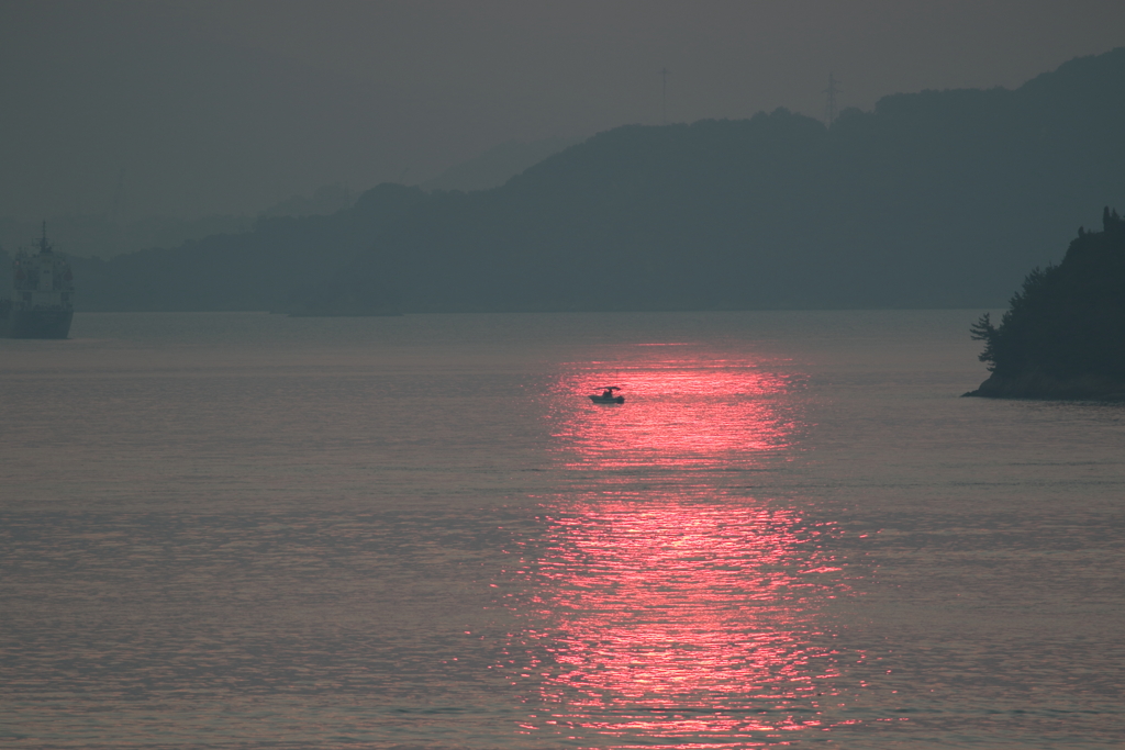 瀬戸内の朝 190727-820