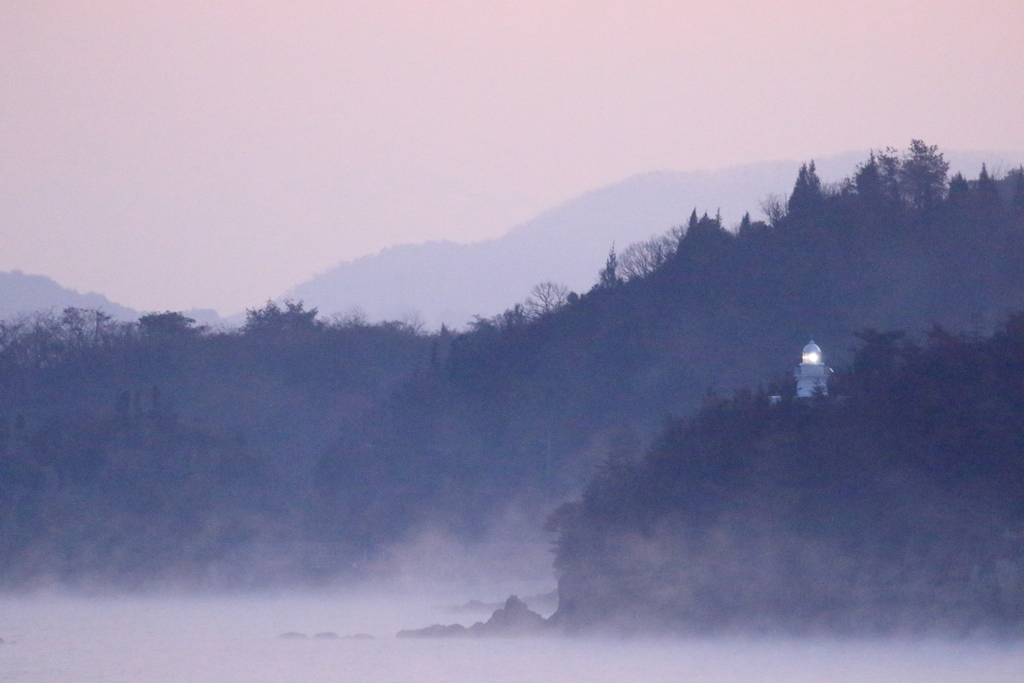 瀬戸内の朝 211224-319