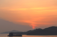 瀬戸内の朝 (1) 16.04.23