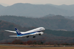 ANA Take Off 191218-327