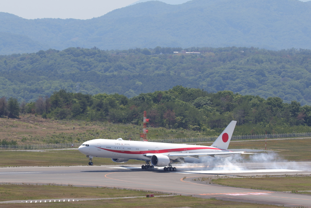 政府専用機 (3) 220518-871