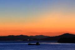 瀬戸内の朝 250727-564