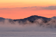 今朝の海霧 (1) 251206-093