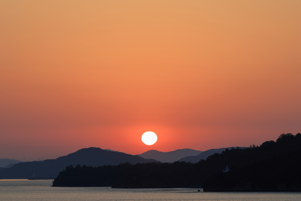 瀬戸内の朝 250503-603