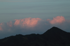 ピンク色に染まる雲 　15.03.23