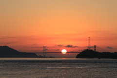 因島大橋の夜明け（１）