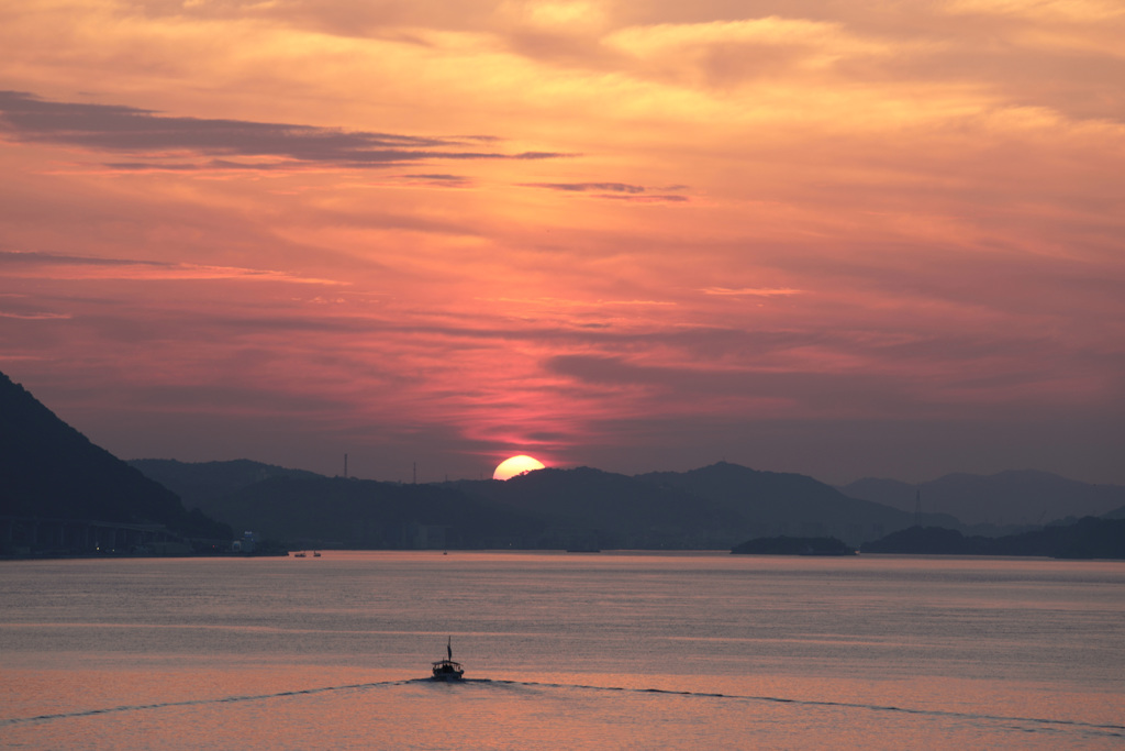瀬戸内の朝(2) 190625-443