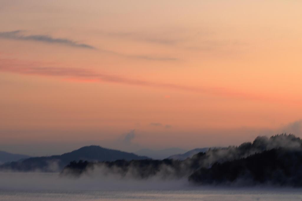 海霧の朝 (3) 251123-932
