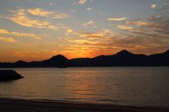 海水浴場の朝（７）